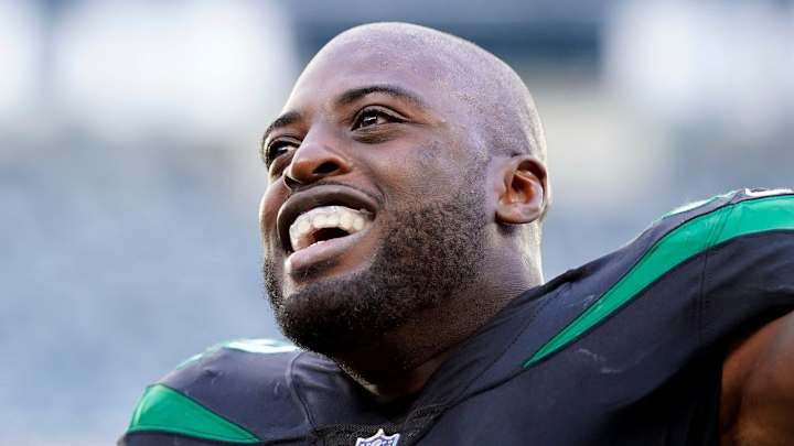 What To Expect from LB Jarrad Davis in 2022 What To Expect from LB Jarrad Davis in 2022