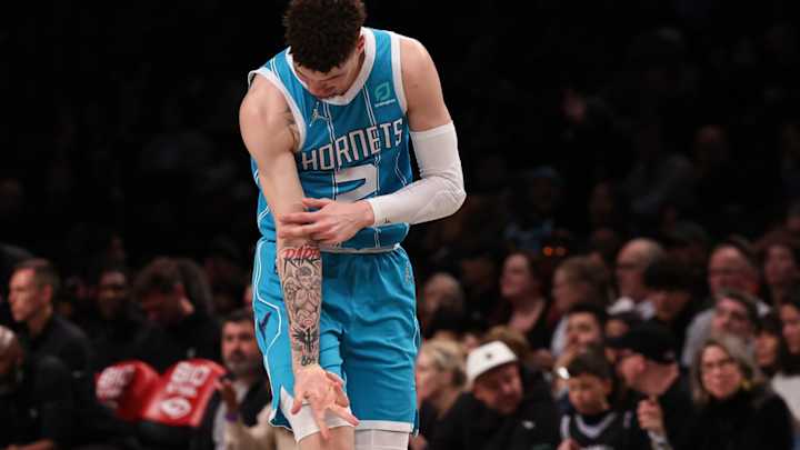 OFFICIAL: Hornets Starting Lineup vs Knicks