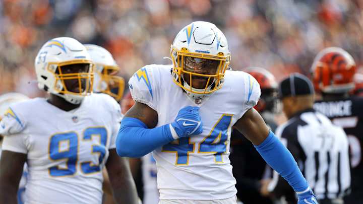 Why LB Kyzir White Was Much Better Option for Detroit Lions