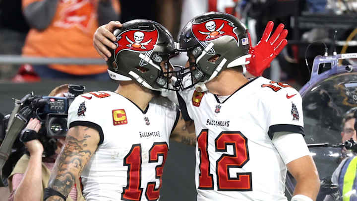Mike Evans reacts to Tom Brady coming back to play for Buccaneers
