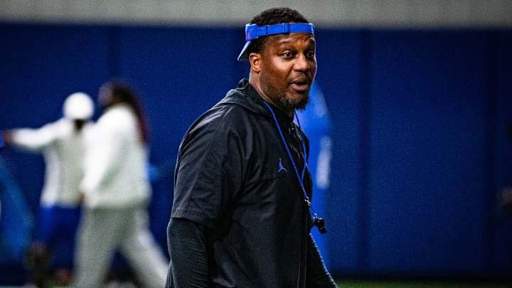 Florida Gators Assistant Coach Profiles: Who is Mike Peterson?