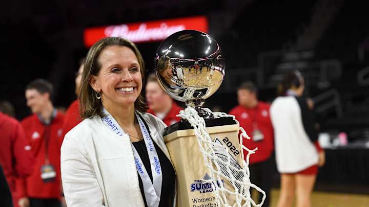 WVU Names Dawn Plitzuweit as new Women's Basketball Coach