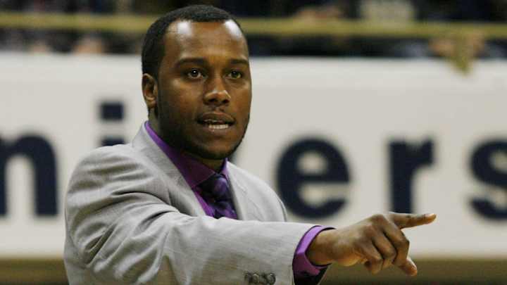 Report: Saint Peter’s Looking at Rutgers Assistant Brandin Knight for Coaching Opening
