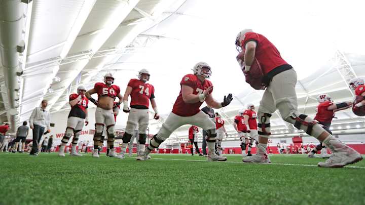 Wisconsin spring football: offensive line overview