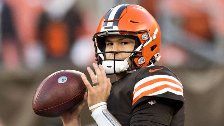 Raiders Sign Nick Mullens as Additional Backup Quarterback for Derek Carr