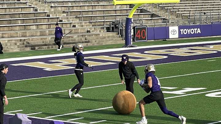 Penix Shows Off Pinpoint Arm in UW Practice No. 2