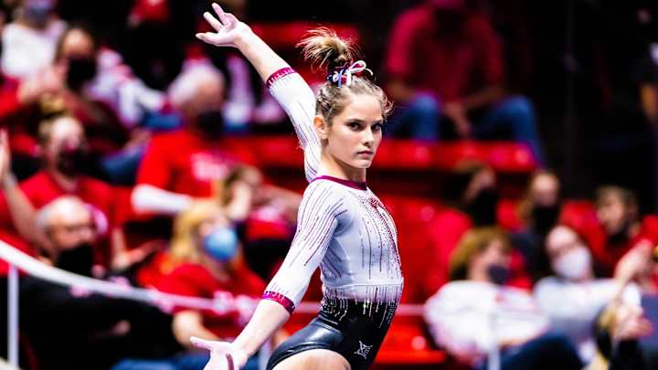 Oklahoma Sweeps Big 12 Weekly Honors