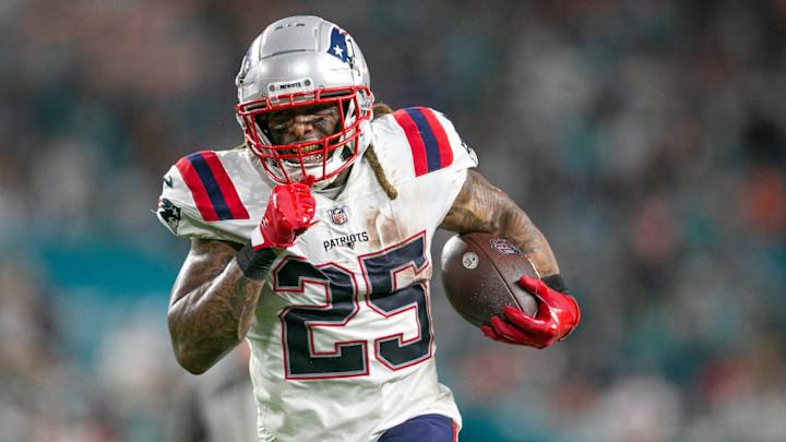 Raiders Season Review: Brandon Bolden