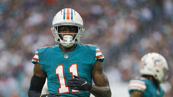 Report: Dolphins Trade DeVante Parker to Patriots