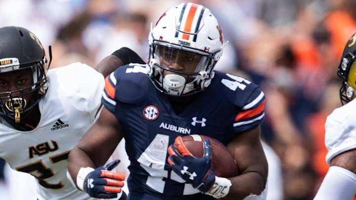 Auburn RB Sean Jackson Earns Scholarship, Has Emotional Call With Mother