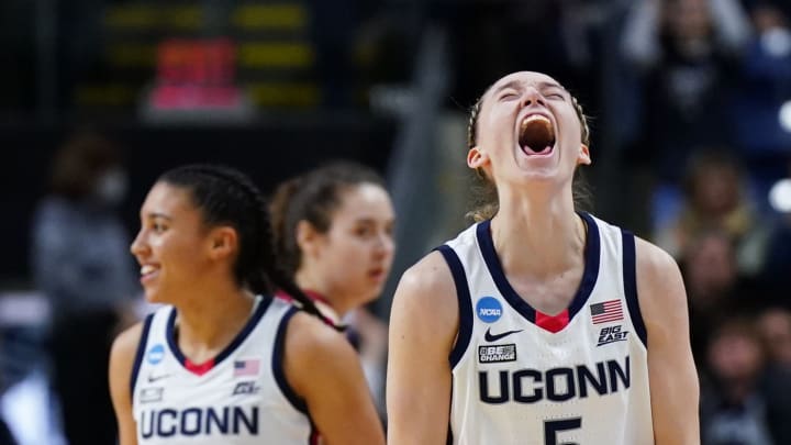 WBB: Huskies Rebound In Final Four, Return To National Title Game
