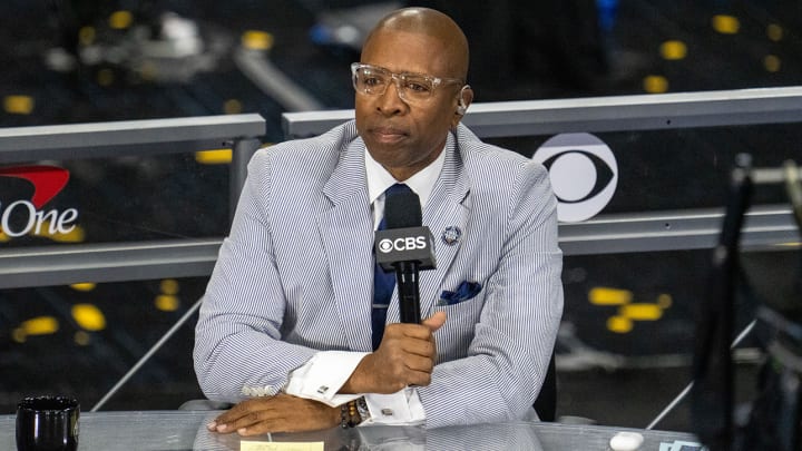 Kenny Smith Explains Why ’90s Rockets Would’ve ‘Smacked’ Bulls in NBA Finals
