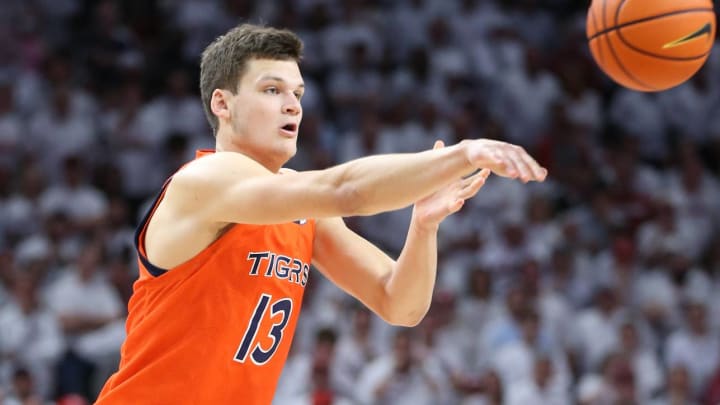 Auburn Forward, Defensive POY Walker Kessler Declares For 2022 NBA Draft