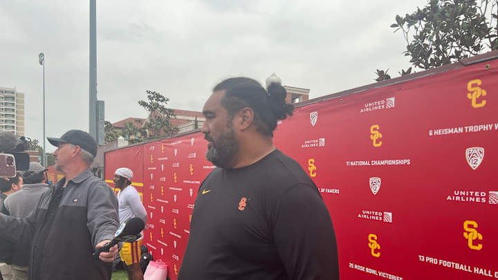 Shaun Nua Wants 'Big, Mean, Ugly, Nasty Looking Guys' at USC Shaun Nua Wants 'Big, Mean, Ugly, Nasty Looking Guys' at USC