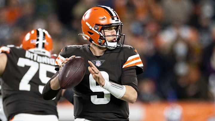 Raiders Announce They’ve Signed Quarterback Nick Mullens