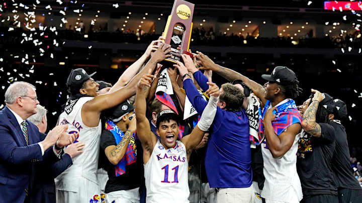 2022 in Review: Spectacular Kansas Jayhawk Basketball Moments