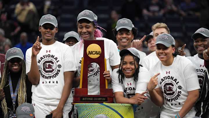 South Carolina vs. UConn National Championship Draws Biggest Rating Since 2004 South Carolina vs. UConn National Championship Draws Biggest Rating Since 2004