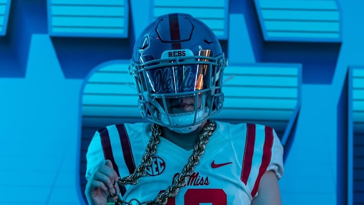 Rebel QB Target Graham Says Charlie Weis Jr. 'Has Lots of Wisdom'