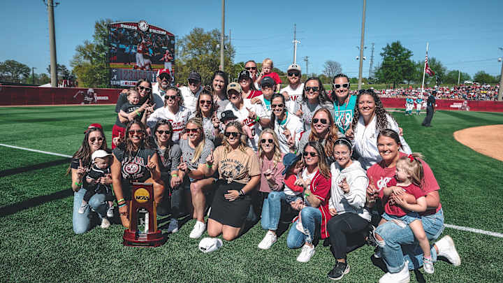 2012 Alabama softball title team still has special connection with each other 2012 Alabama softball title team still has special connection with each other