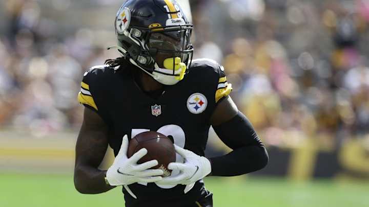 Steelers Are Now Paying Diontae Johnson At Least $20 Million Steelers Are Now Paying Diontae Johnson At Least $20 Million