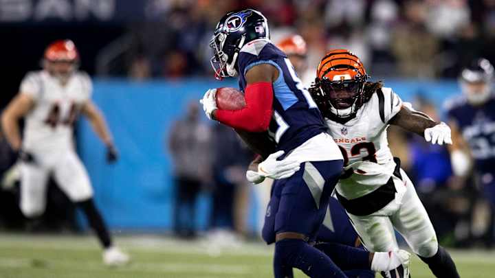 Bengals Re-Signing Cornerback Tre Flowers