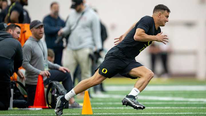 Former Oregon WR Devon Allen Signs With Philadelphia Eagles Former Oregon WR Devon Allen Signs With Philadelphia Eagles