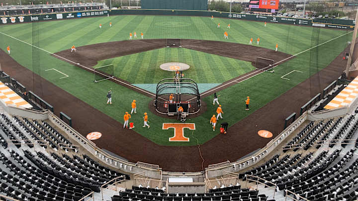 Live Updates, Score, Game Notes: No. 1 Tennessee vs. Mizzou Game One