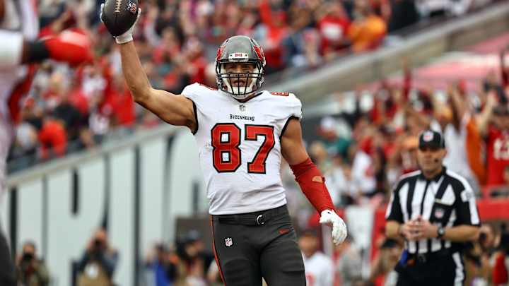 Rob Gronkowski Will Only Play for Buccaneers If He Returns to NFL