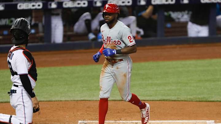 Report: Quinn Returns to Philadelphia on Minor League-Deal