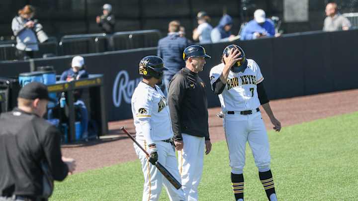 Iowa Baseball Stays Alive in Omaha