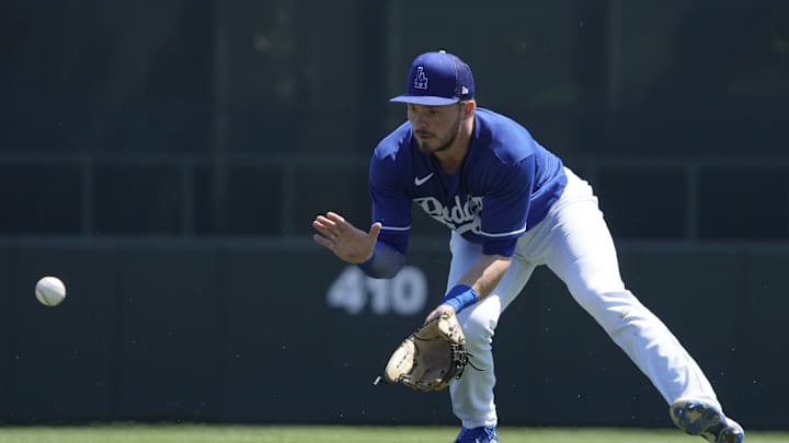 Dodgers: Gavin Lux Blames Teammate for Comical Slide at Home Plate