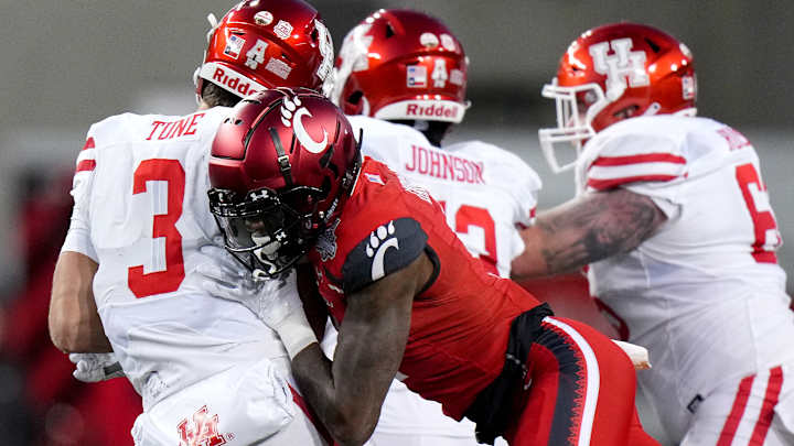 Gravity of Seahawks' Situation, Not Draft History, Could Steer Team Clear of Early-Round Cornerbacks