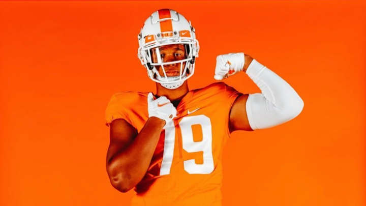 Prized OL Lucas Simmons Details Weekend Visit to Rocky Top Prized OL Lucas Simmons Details Weekend Visit to Rocky Top