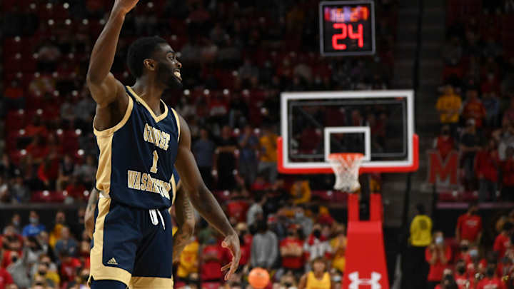 Report: Oklahoma Adds Transfer Guard from George Washington