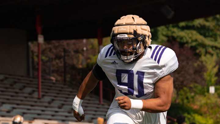 Slimmer Tuli Letuligasenoa Still Brings a Punch for UW’s Defensive Line