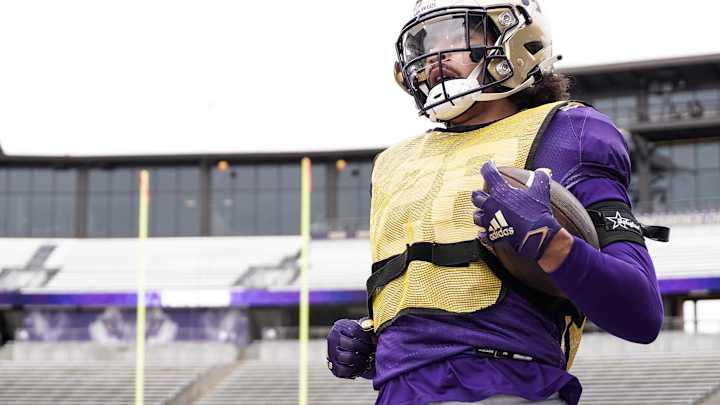 Marks Knows the UW Running-Back Talent Better Than One Might Think