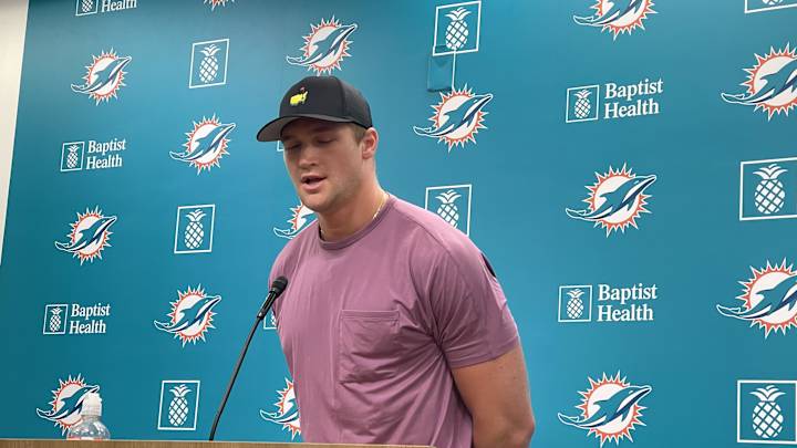 What the Njoku Deal Means for Mike Gesicki What the Njoku Deal Means for Mike Gesicki