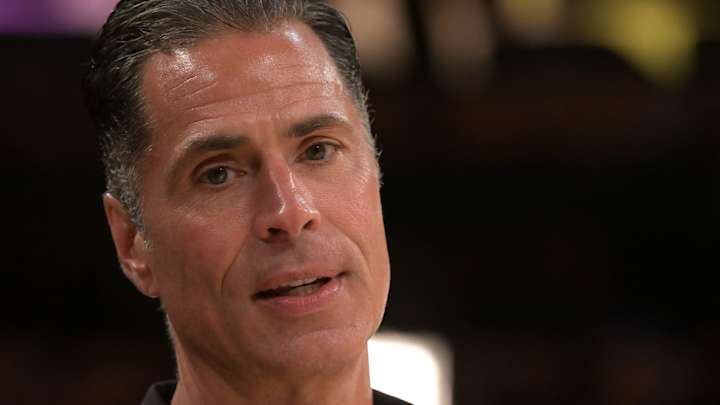 Lakers: The Hunt for a New Head Coach Continues and Does Not Look Promising