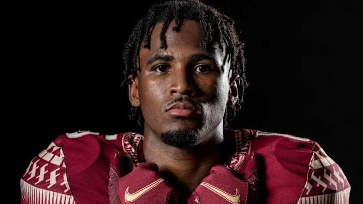Redshirt freshman defensive back enters transfer portal