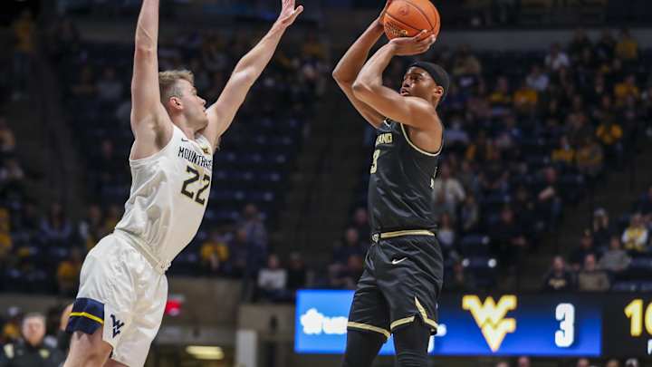 Oakland Transfer Micah Parrish to Visit West Virginia