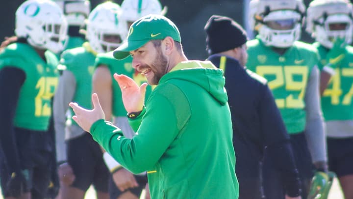 WATCH: Matt Powledge Talks Transition to Oregon, Working With Defensive Backs