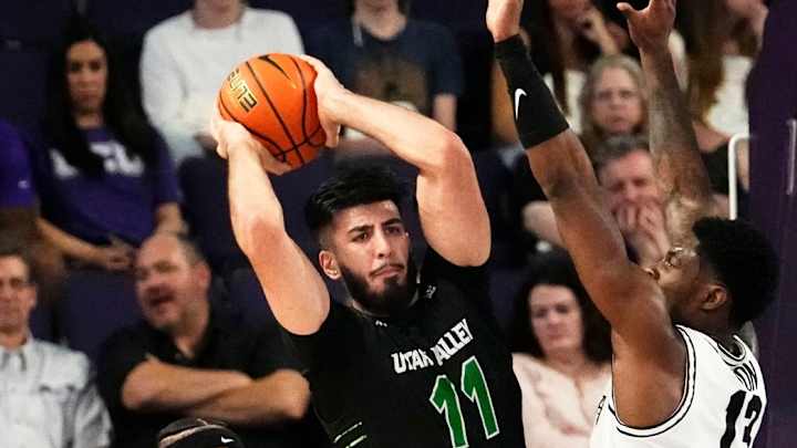 Huskies Make the Cut of 5 for Transfer Portal Big Man Fardaws Aimaq Huskies Make the Cut of 5 for Transfer Portal Big Man Fardaws Aimaq