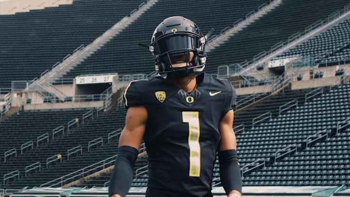 Oregon Ducks Offer Cornerback Leroy Bryant Following Visit