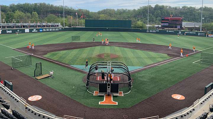 Live Updates, Score, Game Notes: No. 1 Tennessee vs. No. 24 Alabama Series Opener Live Updates, Score, Game Notes: No. 1 Tennessee vs. No. 24 Alabama Series Opener