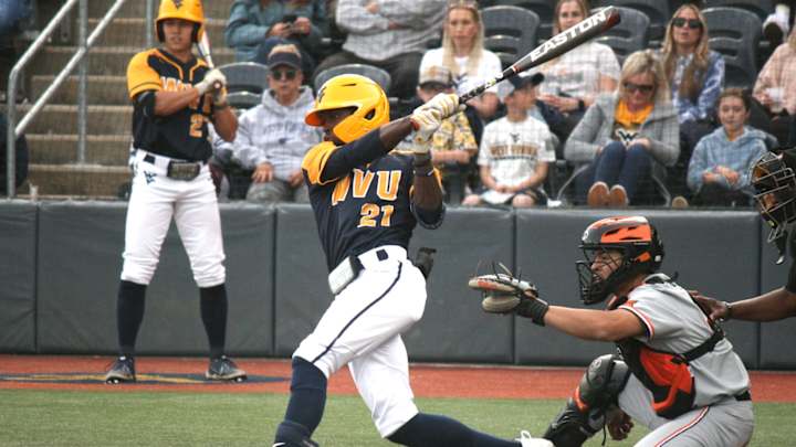 West Virginia Falls Short to No. 3 Oklahoma State