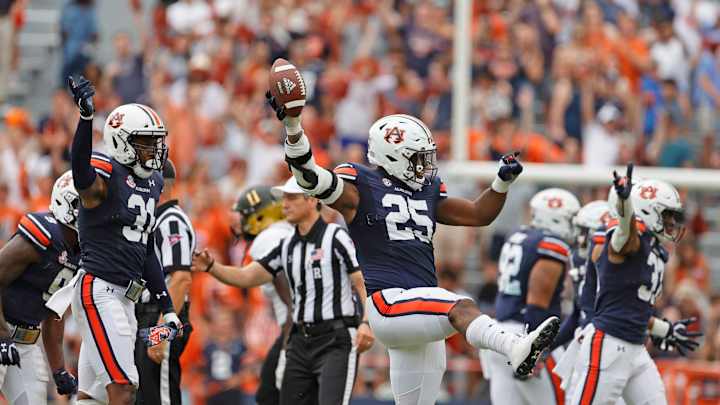 Midweek Mailbag: Who is Auburn's most improved player?