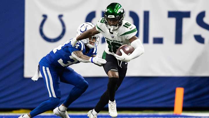 WR Jeff Smith Re-signs With New York Jets