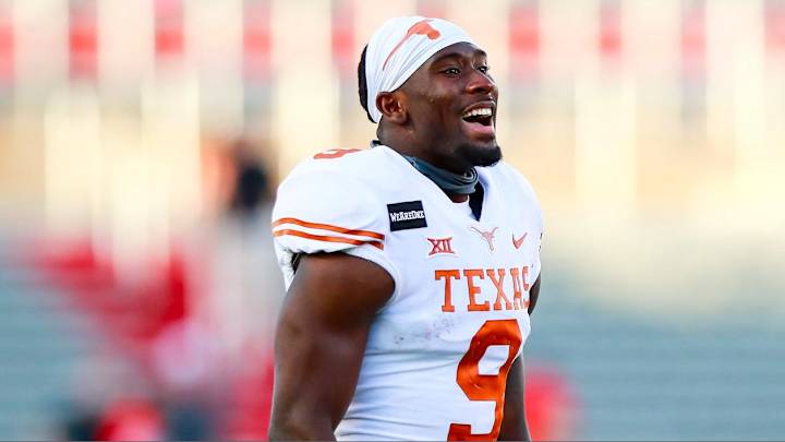 Longhorns' WR Transfer Al'Vonte Woodard Finds New Home