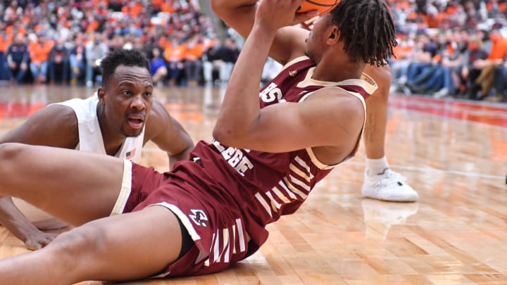 Forward Gianni Thompson Enters Transfer Portal