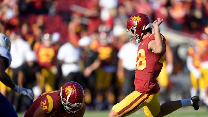 Kicker Parker Lewis Throws Dig at SoCal Football Culture Kicker Parker Lewis Throws Dig at SoCal Football Culture